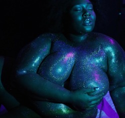 melaninftstretchmarks:  not-ur-habibti:  uppitybitchh:  YAAAAASSSSSSSSSS Simone!!! my fat fairy godmother. 💜💙💚💜💚💙💜  Oh my god  This is downright beautiful!  💜 