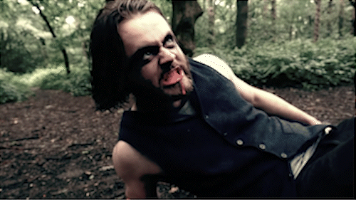 Joey Batey's Fight Against Death In "King" (The Amazing Devil)
