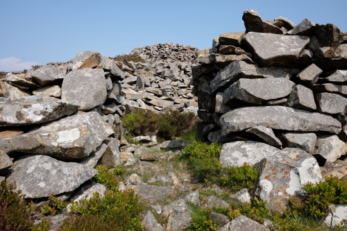 Tre’r Ceiri Iron Age Hillfort on the Llyn Peninsula of North Wales. I spent a fantastic sunny aftern