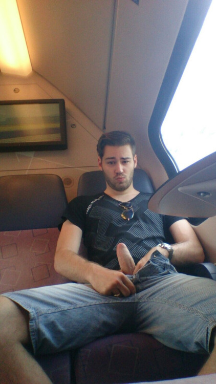 bigpenisboys:  bigpenisboys.tumblr.com 