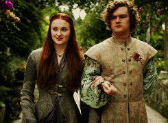 davosseaworths:  “Wed to Ser Loras, oh.. Sansa’s breath caught in her throat. She remembered Ser Loras in his sparkling sapphire armor, tossing her a rose. Ser Loras in white silk, so pure, innocent, beautiful. The dimples at the corner of his