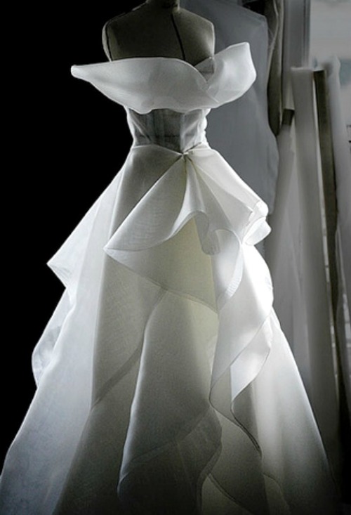 XXX notordinaryfashion:  Muslin Dress Inside photo