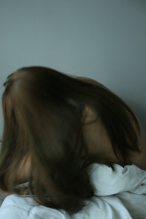 bonbei:  Restless in bed