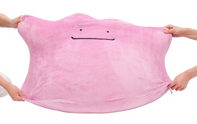 zombiemiki:  A huge size Ditto plush will go on sale exclusively through the JP Pokemon
