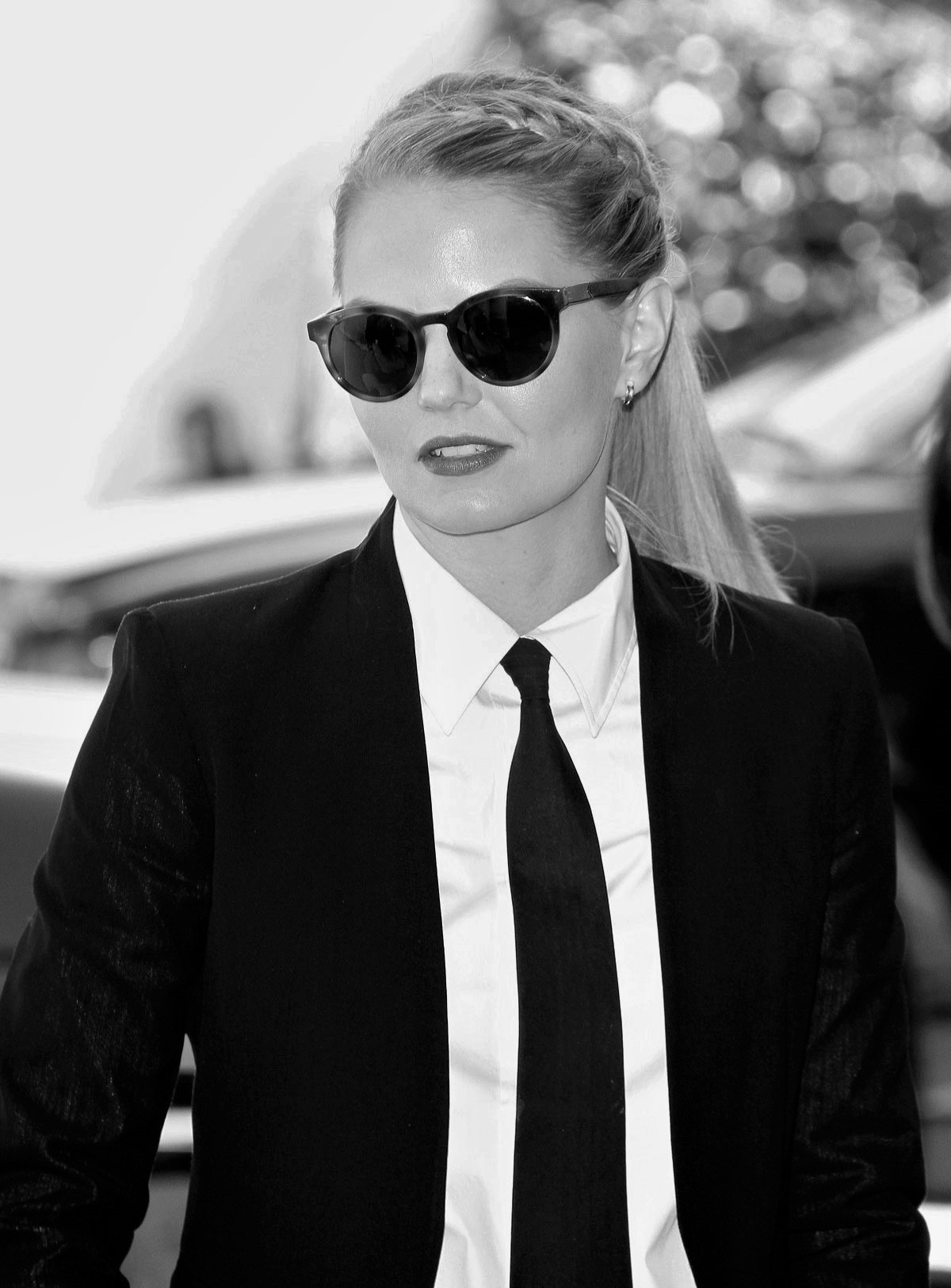 queer-all-in-this-together:  Women in suits are my kryptonite