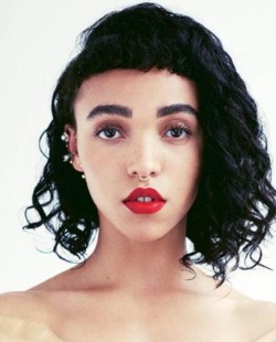 12h51mn:  FKA twigs Sunday Times Shots by