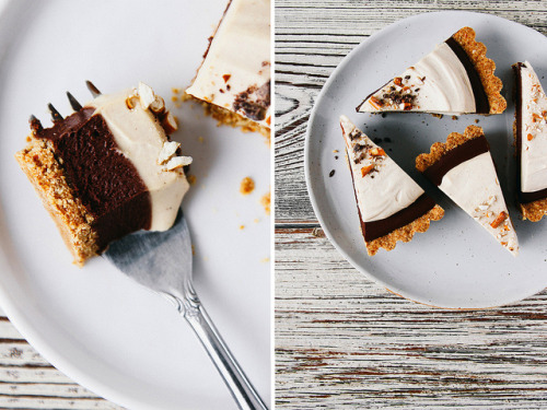 sweetoothgirl:  Chocolate Mousse Pie w/ Peanut Butter Whip + Pretzel Crust 