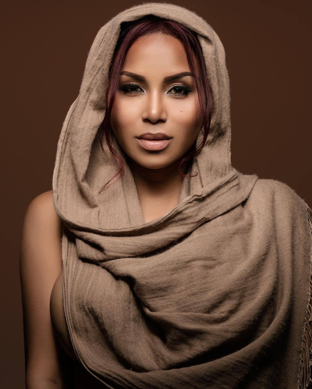A beautiful thing is never perfect ✨  Shot by the one and only  @michaeloliveri