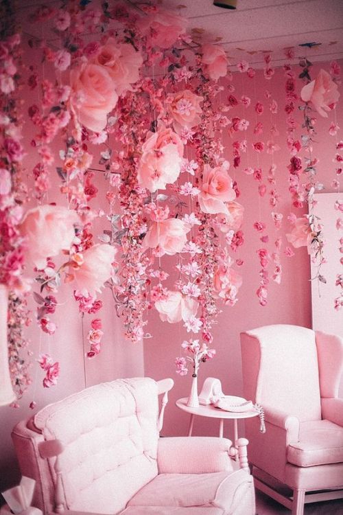 sopeachys:a pink house is a home.
