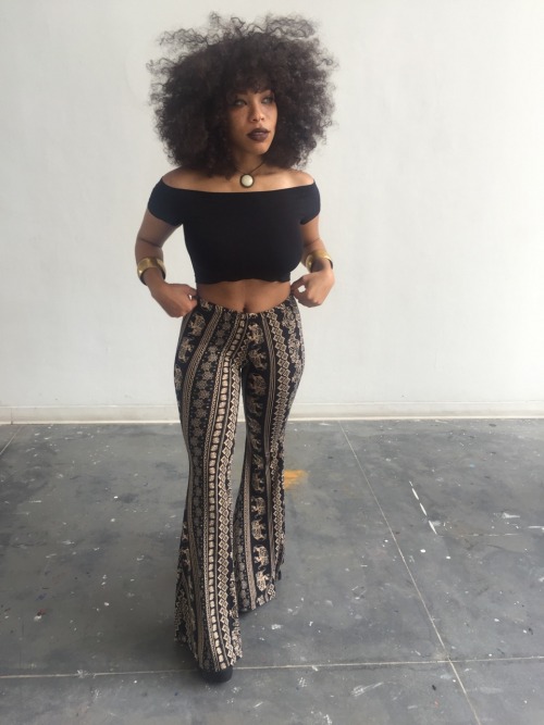 kieraplease:kieraplease:☔️OUTFIT DEETS 4 THOSE ASKING &lt;3Top - Off The Shoulder Crop TopPants - Be