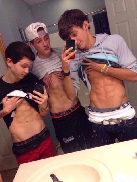 sensuousmile: @shemoansandreww on Instagram.