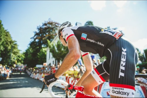 thismachinekillscobbles: via Rouleur/BrakeThrough Media