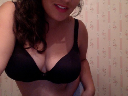 random-chubby-curves:  :) 