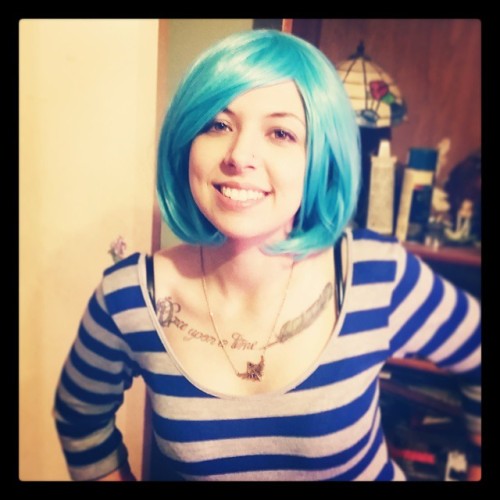 beautifulthingsarehere:Playing with part of Cheyenne’s Hatsune Miku wig… ☆