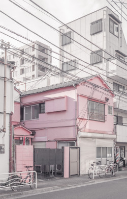 janvranovsky:  Pink residence in Morishita, Tokyo | © Jan Vranovský, 2016