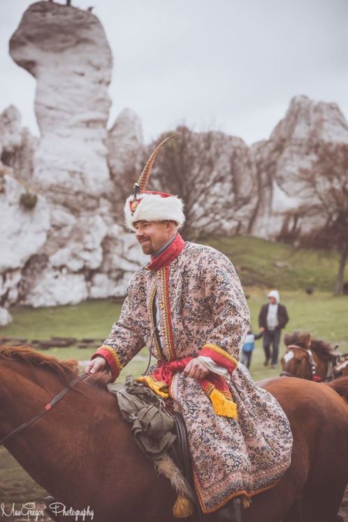 lamus-dworski:Examples of historical Polish fashion from the eras of late Renaissance and Baroque. P