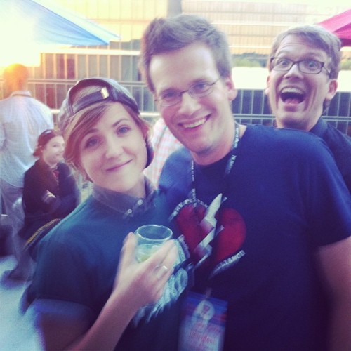 ravenclawdia: hermionejg: Photobombtastic I’m going to go ahead and direct everybody’s a