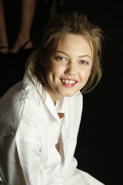 aclockworkpink: Lindsey Wixson Backstage, Michael Kors S/S 2014, New York Fashion Week