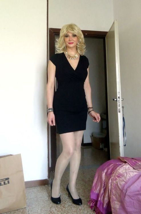 http://prettycd.tumblr.com/post/124151246734