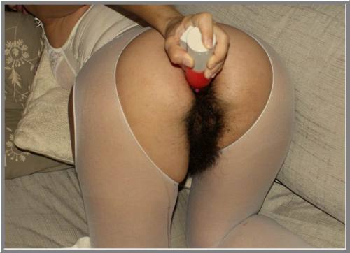 dvd1987:  #ilovehairypussy   That second adult photos