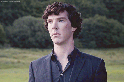 aconsultingdetective: Gratuitous Sherlock GIFs You got that from one look? Definitely the new sexy.