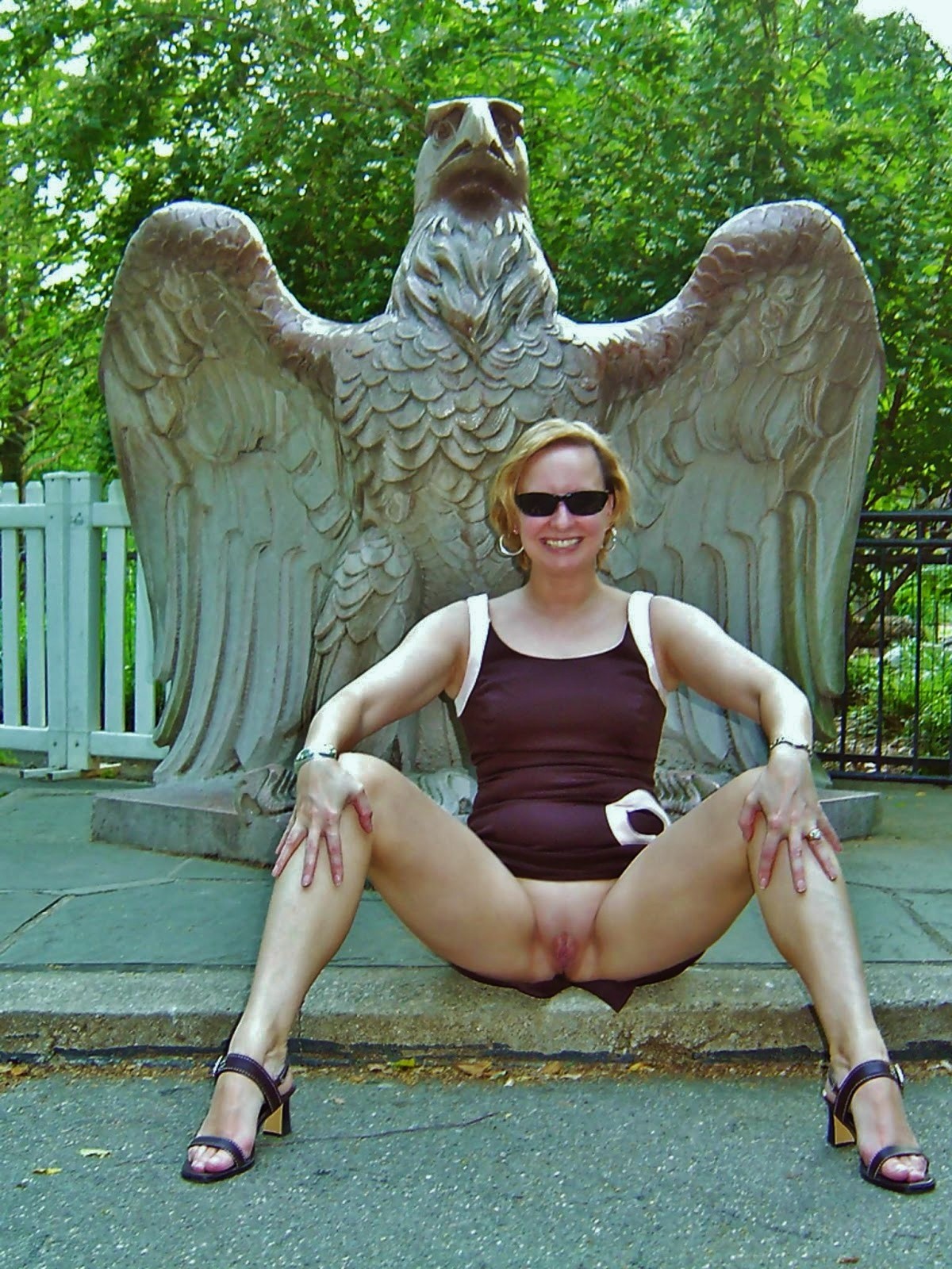 Hot sexy nude women spread eagle