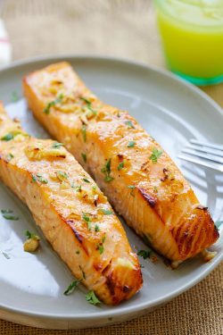 Mobettafreak:  Locksofdread:  Foodffs:  Honey Mustard Baked Salmon Really Nice Recipes.