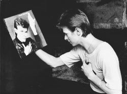 apollinaire65:  David Bowie and Heroes. 