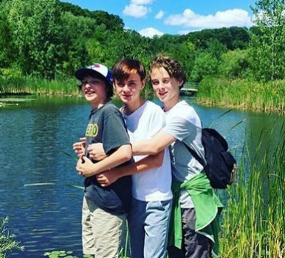 famousboyfeet:The Losers’ Club: Origins - “¾”
