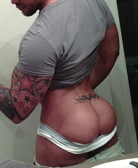 supervillainl:  Hot bubble ass on a marked man.