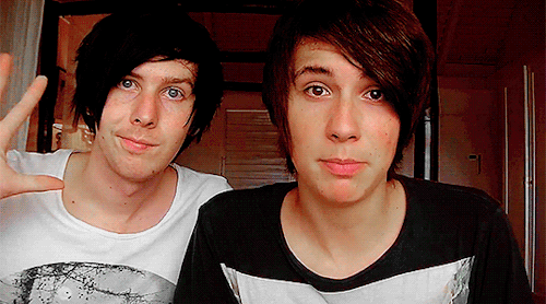 ppkrits:random dan and phil gifsets 6/?dan vs. phil