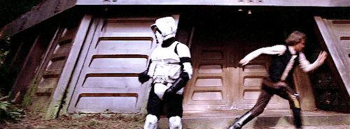 starwarsot:#me trying to run away from my responsibilities.