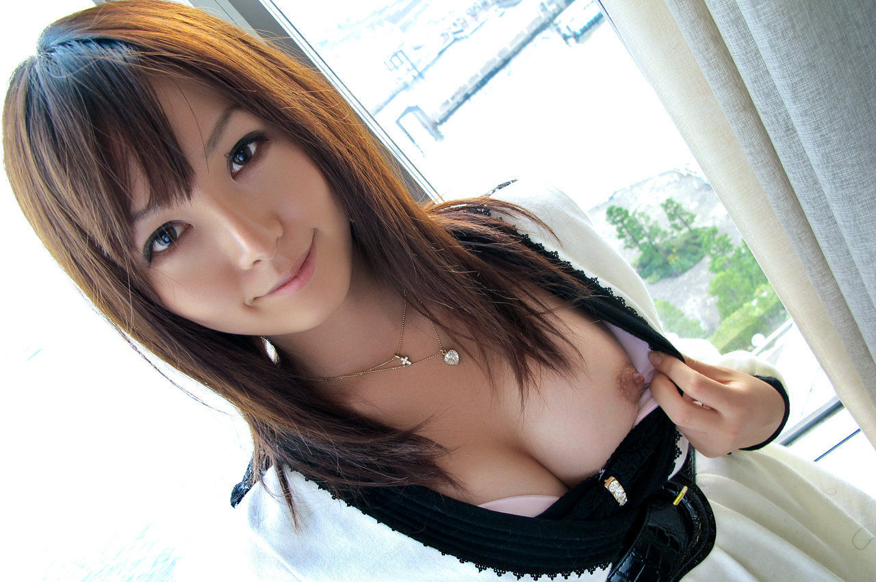 necolab:  【画像】 誰もが納得できる美乳おっぱいで一発抜いてけ！