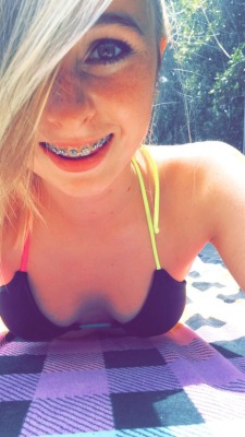 whiskeyrosedeadweather:  Here’s the only other selfie I have of the bathing suit for anon