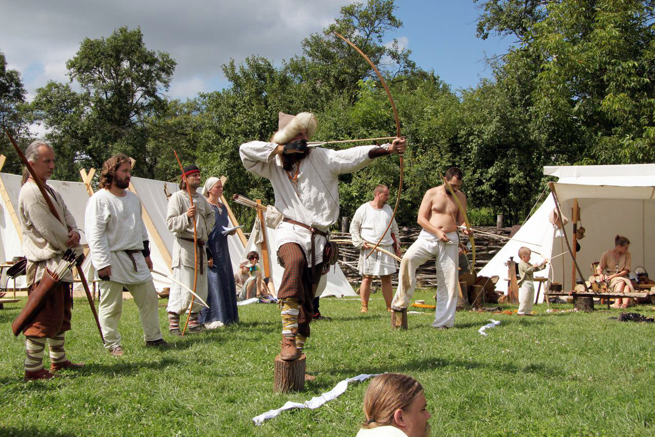 earthschild:west-slavs:Festival Veligrad in the archaeological skansen [open-air