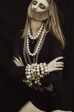 maxvargasaccesories:  † Collares : Max