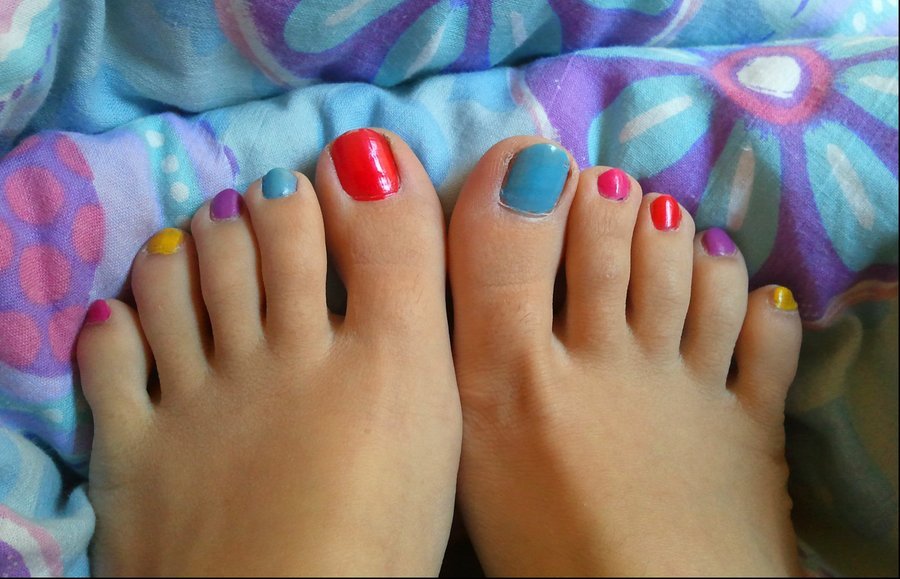 For-Feet:  Only feet blog: For-feet.tumblr.com ♥ 