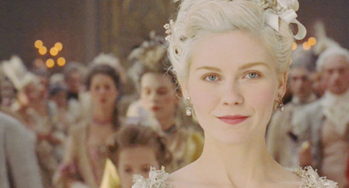 icapturetheperiodpieces:Marie Antoinette (2006)