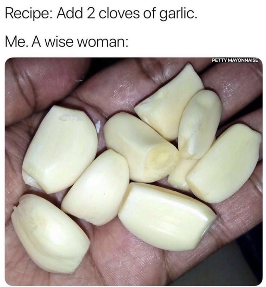 runninglettersandnumbers: dankmemeuniversity:   Looooove garlic!  