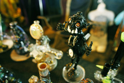 420drugsandtits:  melting-mind:  Thumbs Up Wtffttttft nicee