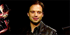 sebastiianstan:  Anthony + Complementing Sebastian plus Sebastian’s reaction. 