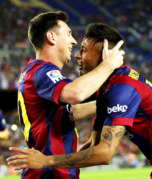 leomessiforever:  Leo comemorando seu gol com Neymar