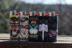 aloneinmywonderland:  Neck Deep lighters,