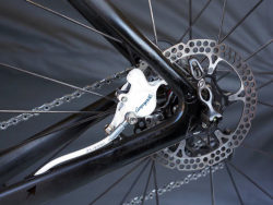 chirosangaku:  Campagnolo Confirms Road Bike Hydraulic Disc Brake Development