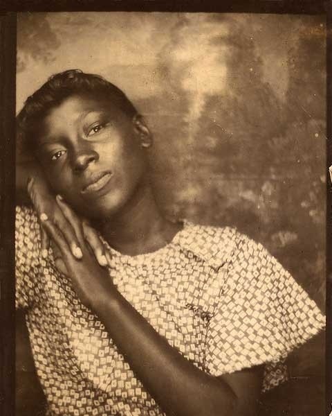 poppies-for-ophelia:  Vintage Photo Booth Pictures 