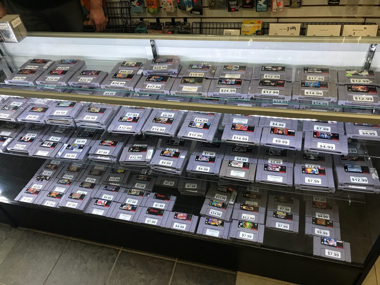 isquirtmilkfrommyeye:  Did a little retro game shopping today.  Duudeeee