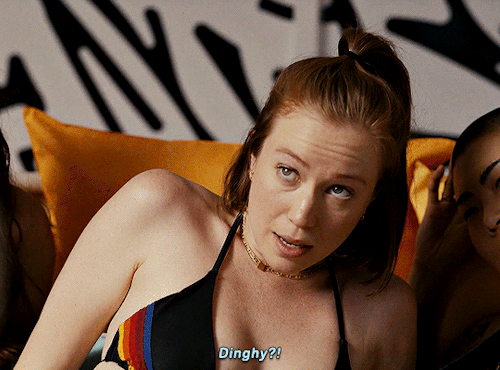 softdeb:  Hacks (2021-) dir. Lucia Aniello2.04 “The Captain’s Wife”