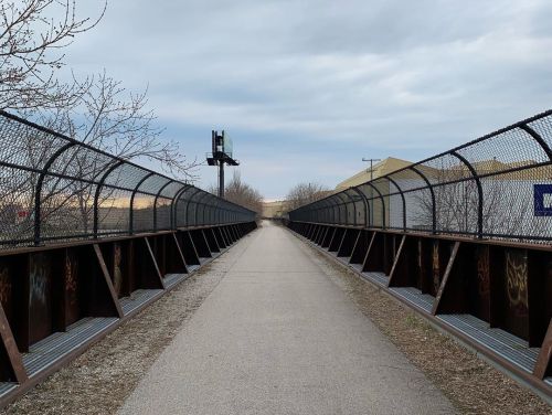 The morning run @hankaaronstatetrail #millerpark #running (at Milwaukee, Wisconsin) www.inst