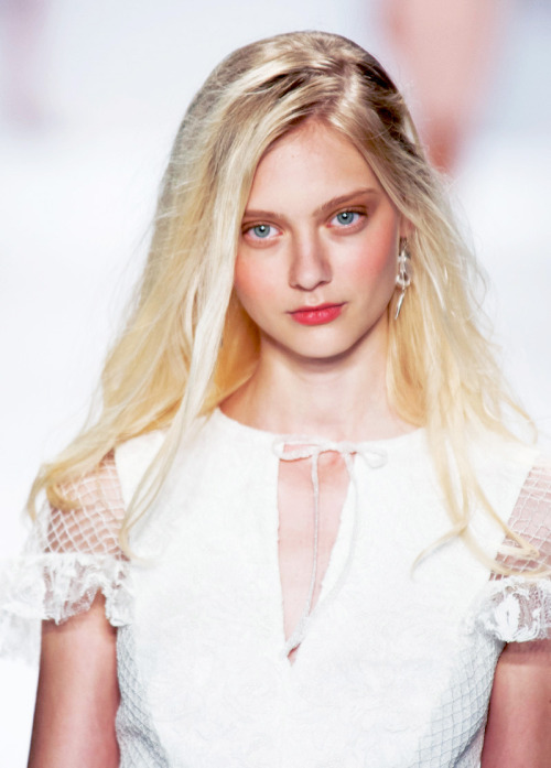 nastya kusakina at tadashi shoji spring 2014