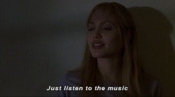 midori-kim:  Just listen to the music.